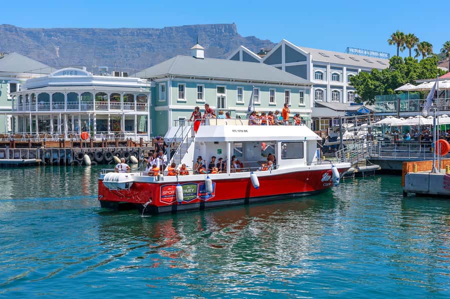 30min V&A Waterfront Harbour Cruise Cape Town - Starting beside Sevruga at the V&A Waterfront