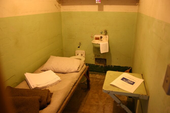 Alcatraz Prison Tour and Golden Gate Bridge Bay Cruise - Getting around Alcatraz Island