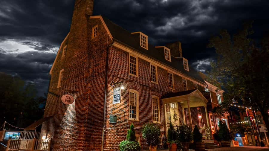 Annapolis: Ghosts of the Harbor & Old Town Tour - Galway Bay and the stories of the harbor