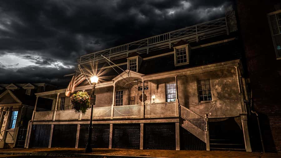 Annapolis: Ghosts of the Harbor & Old Town Tour - The walking pace, group comfort, and accessibility