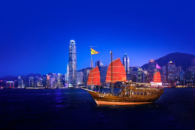 Aqua Luna: Evening Cruise at Victoria Harbour Hong Kong - What the 45-minute ride feels like