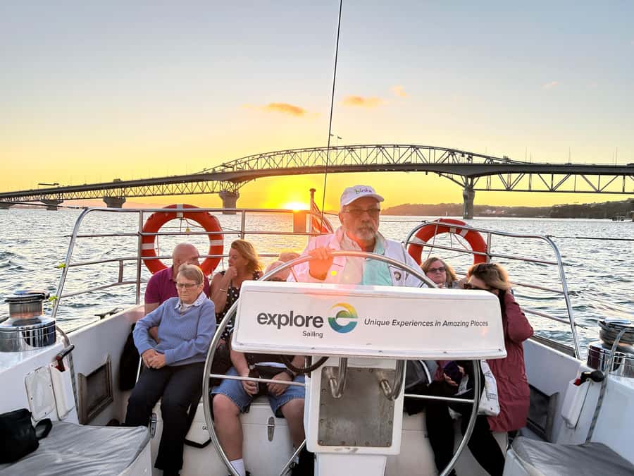 Auckland: Harbour Sailing Cruise with 3-Course Dinner - Setting out from Viaduct Harbour