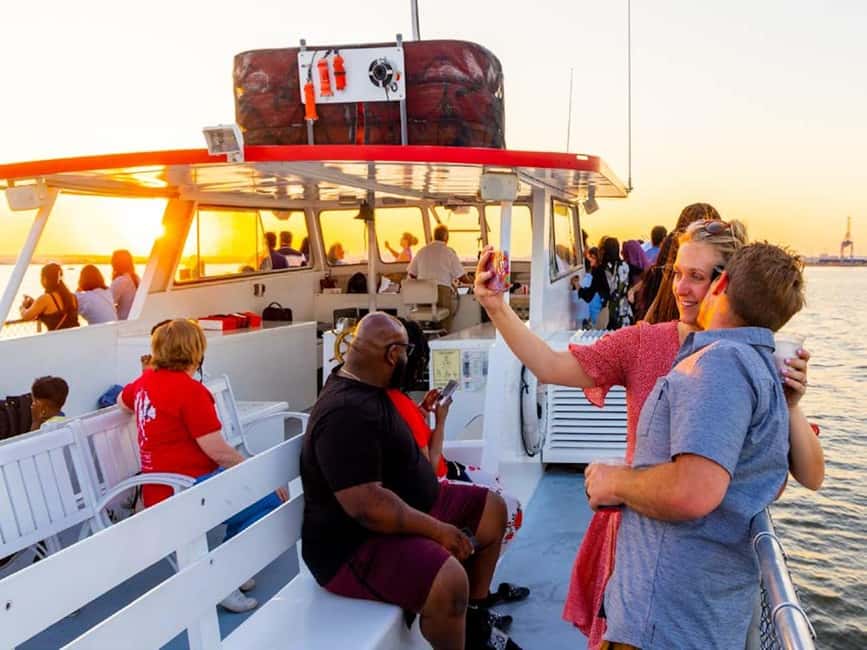 Baltimore: Inner Harbor Sunset Cruise - The 60-minute route through Baltimore’s Inner Harbor