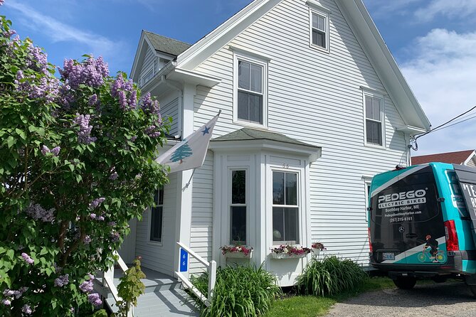 Boos and Brews Walking Ghost Tour of Boothbay Harbor - A tour owner’s own haunted rental