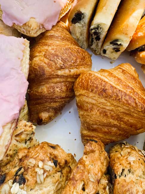 Boston: Sunday Pastry & Prosecco Sail on Boston Harbor - Two Hours of Sailing Around Boston Harbor