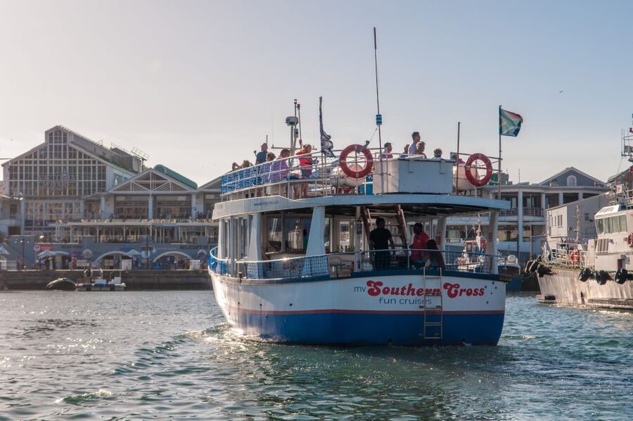 Cape Town: 30 Minute Harbour Boat Cruise with Seal Watching - Why this short Cape Town cruise works