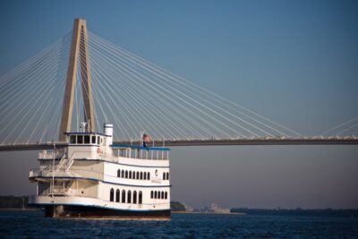 Luxury Harbor Dinner Cruise