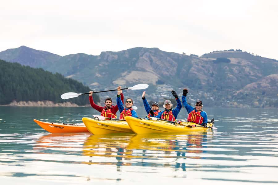 Christchurch: Sea Kayaking Tour of Lyttelton Harbour - Learning the basics before leaving the beach