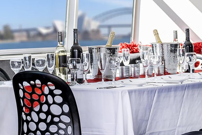 Christmas Day Cruise on Sydney Harbour - Welcome Drink, Bon Bons, and the First Harbour Views