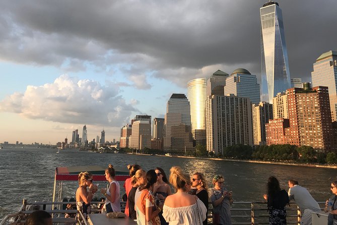 Circle Line: 2hr - New York City Harbor Lights Cruise - The Statue of Liberty at Night