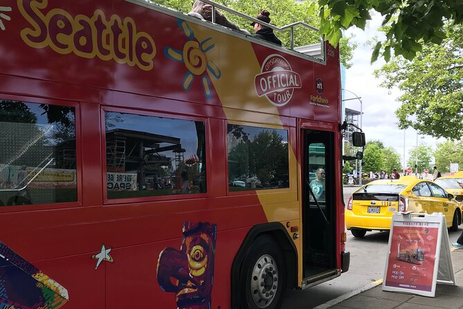 City Sightseeing Seattle HOHO Bus and Locks or Harbour Cruise - Downtown views from Sky View Observatory to Pike Street