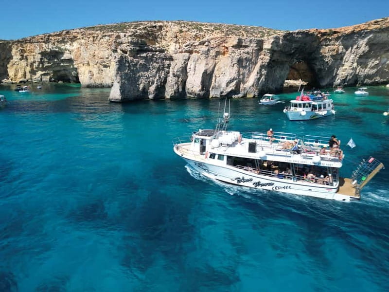 Comino Blue Lagoon & Crystal Lagoon - 3 Bay Cruise - Why the passenger limit matters