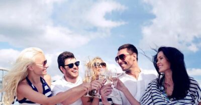Dana Point: Evening Harbor Wine Cruise with snacks