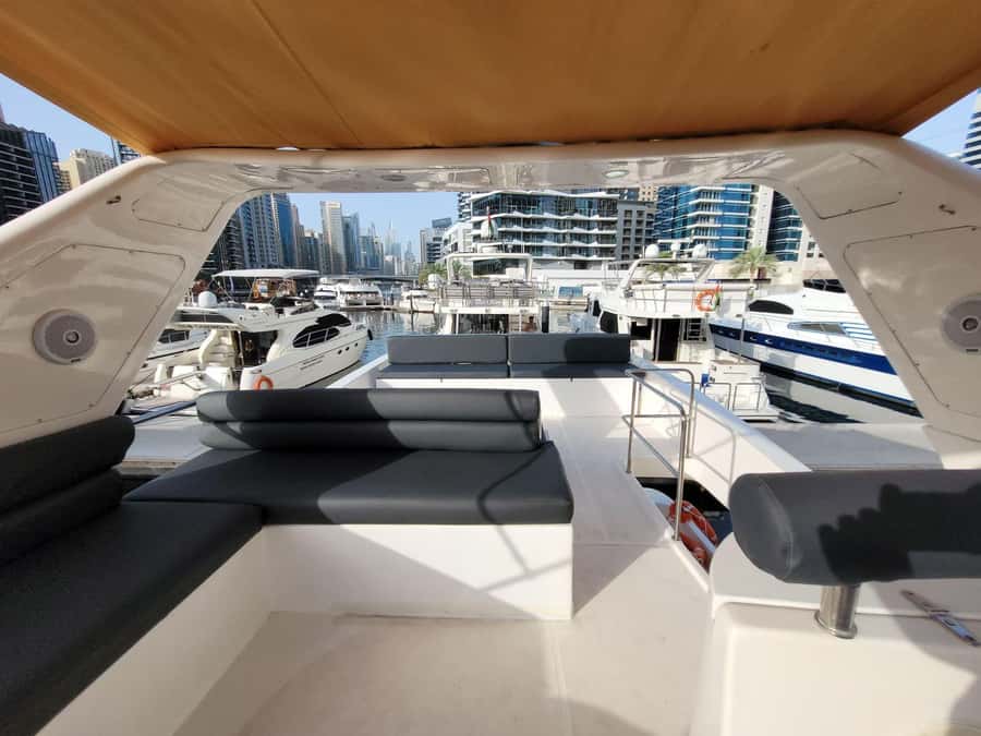 Dubai Marina luxury Yacht Tour: AinDubai,JBR &Harbour(1Hour) - Starting behind Al Raheem Mosque