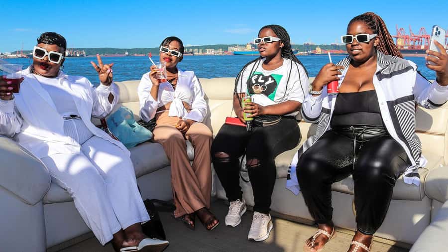 Durban: Pontoon Boat Harbor Cruise - Bringing drinks and snacks