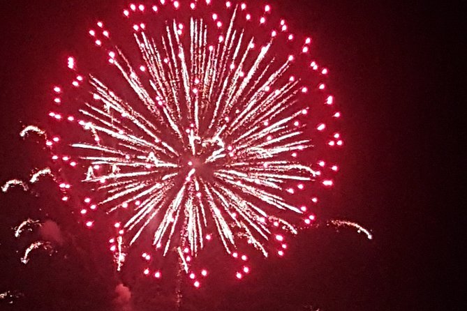 Fireworks Cruise in Destin Harbor aboard the hydrojet - Group size and the feel of the boat