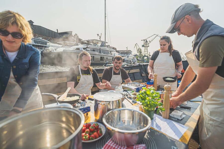 Gdańsk: Shipyard and Port Cruise with Pierogi Tasting - Why Gdańsk’s shipyard deserves a closer look