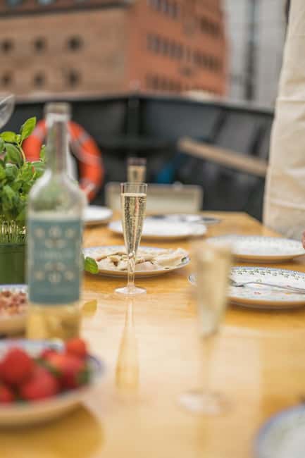 Gdańsk: Shipyard and Port Cruise with Pierogi Tasting - The little grandma boat and onboard mood