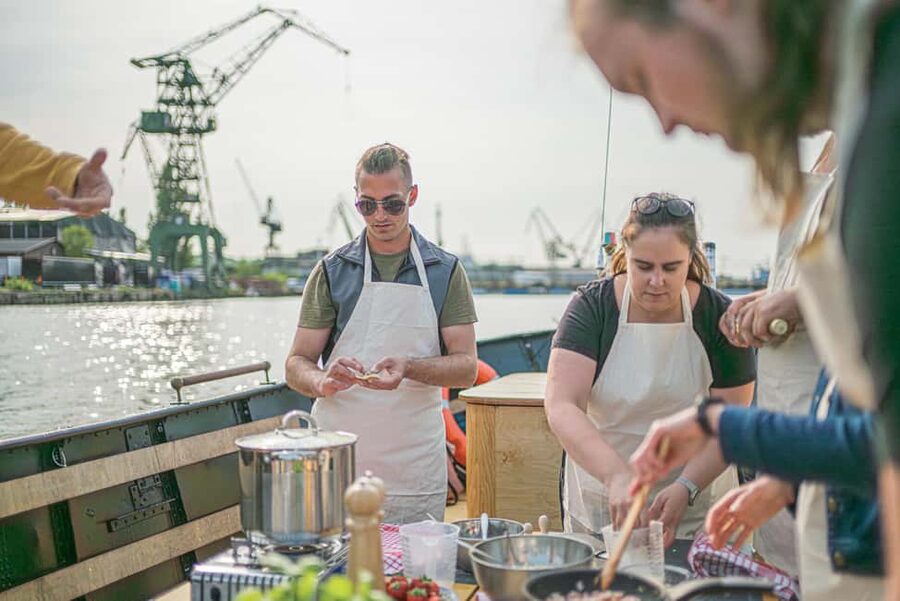 Gdańsk: Shipyard and Port Cruise with Pierogi Tasting - Who will enjoy this cruise most?
