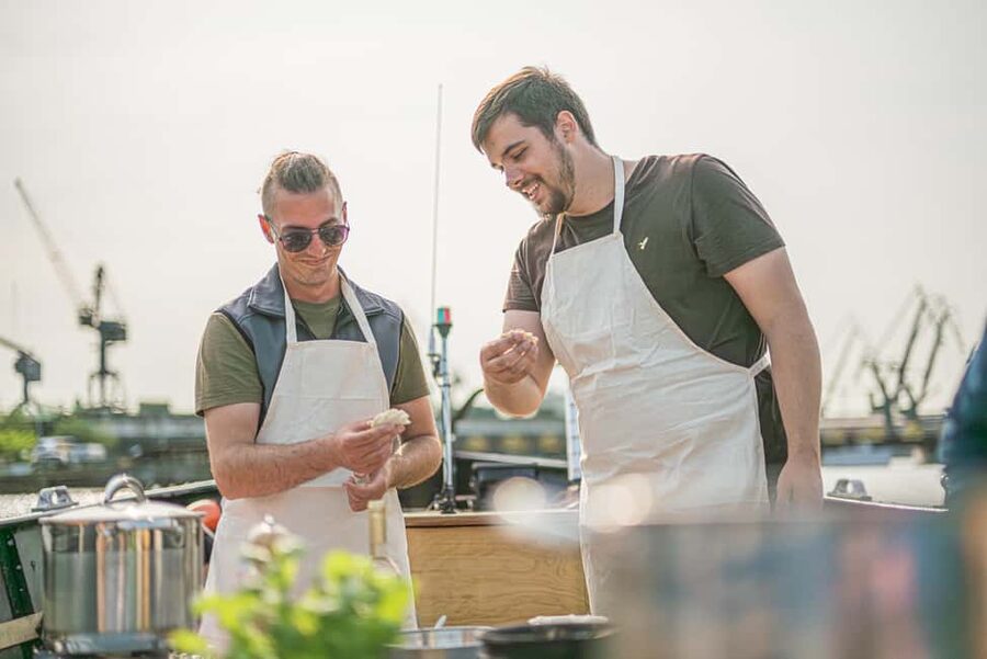 Gdańsk: Shipyard and Port Cruise with Pierogi Tasting - Practical tips for a smoother outing