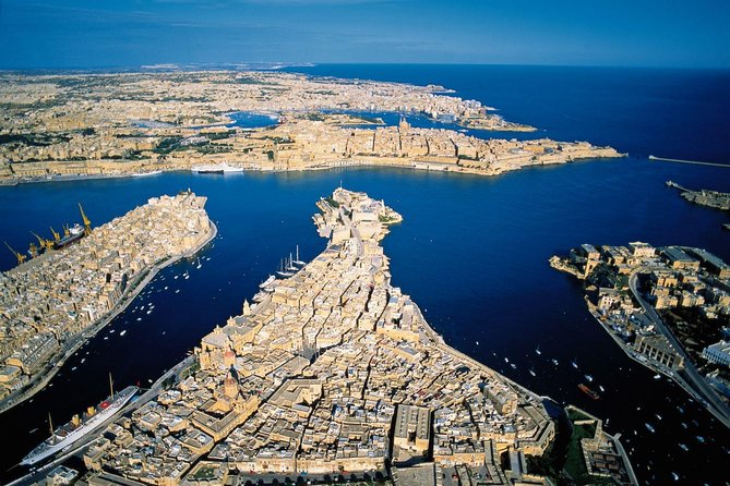 Grand Harbour & Marsamxett harbour cruise guided tour including transport - Why Malta’s harbors are worth seeing by boat
