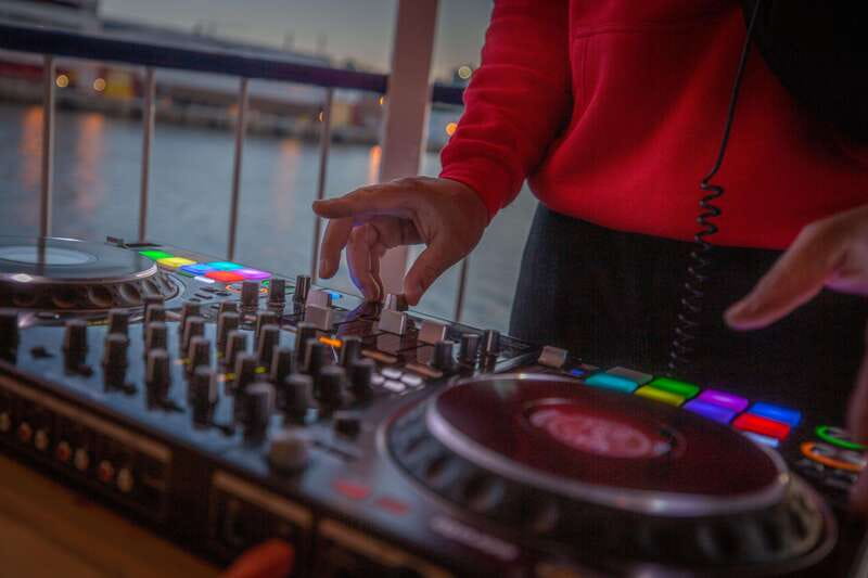 Halifax: Party Cruise on the Harbour Queen - A Floating Night Out From Halifax Boardwalk