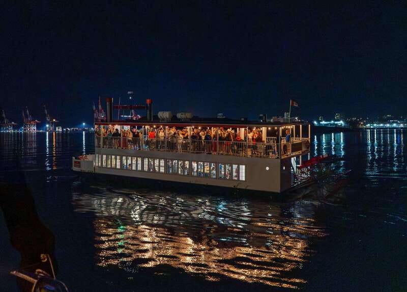 Halifax: Party Cruise on the Harbour Queen - What the Harbour Queen Party Actually Feels Like