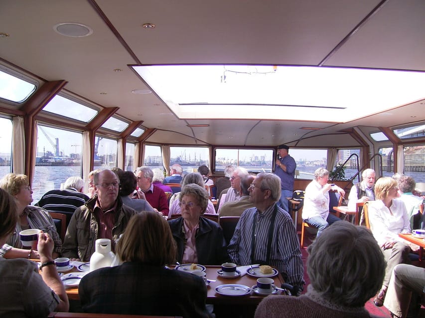Hamburg: 1-Hour Harbor Cruise - Bridges, locks, and the working Elbe