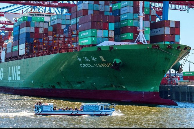 Hamburg: 1-hour harbor tour - Speicherstadt and Hamburg’s older waterfront