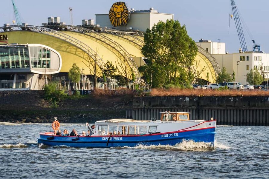 Hamburg: 2-hour harbor tour through the port of Hamburg - Is the $38 price fair?