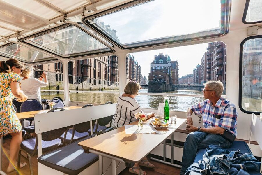 Hamburg: Harbor Cruise with Wine and Cheese - Key points at a glance