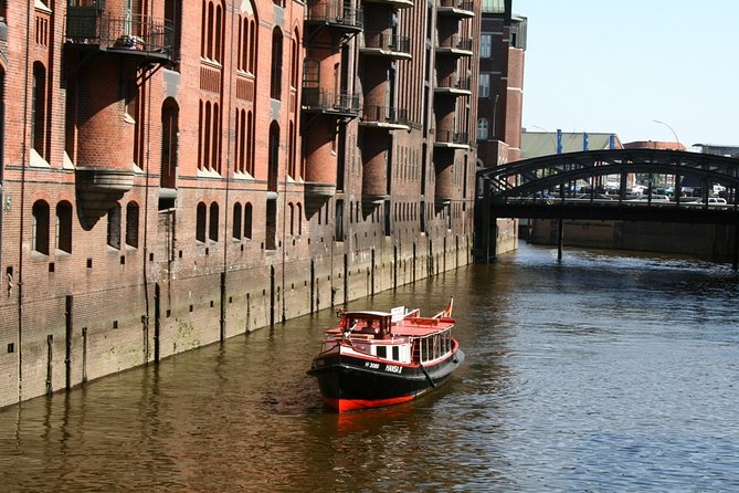 Hamburg harbor tour with a barge - Getting close to Hamburg’s large ships