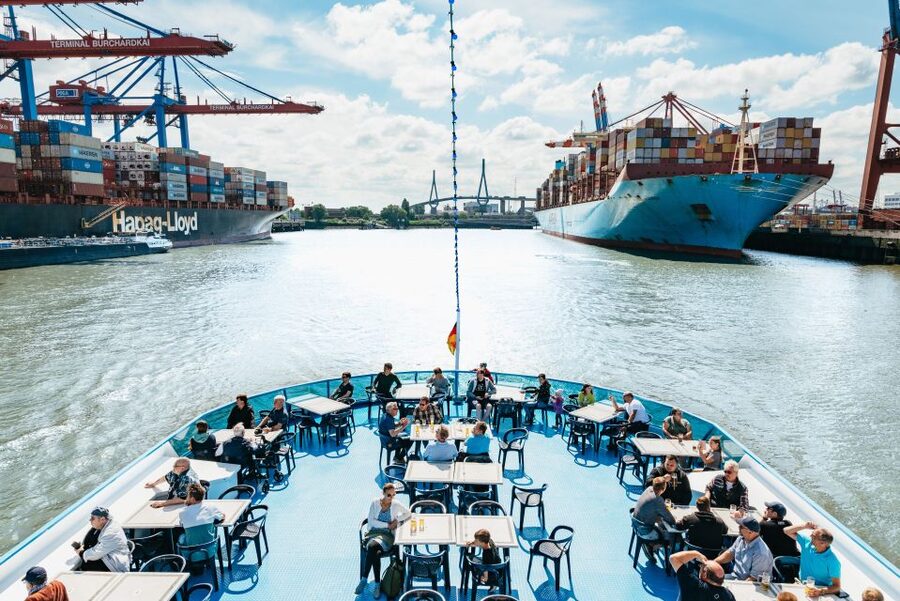 Hamburg: Hop-On Hop-Off Bus with Harbor Cruise - Key points to know before you go