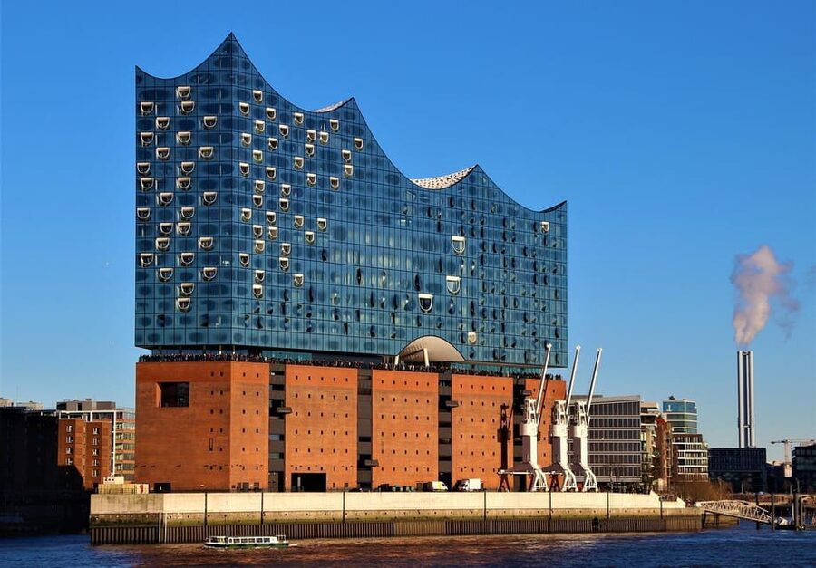 Hamburg: Hop on Hop off city tour and 1 hour harbor tour - Why this Hamburg combination works