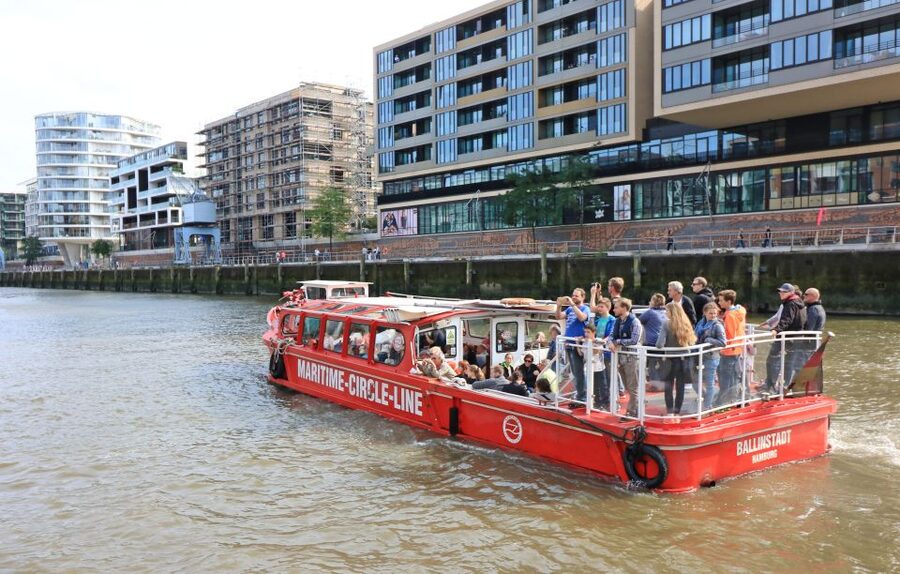 Hamburg: Hop-On Hop-Off Harbor Cruise with Commentary - Finding Landing Bridge 10