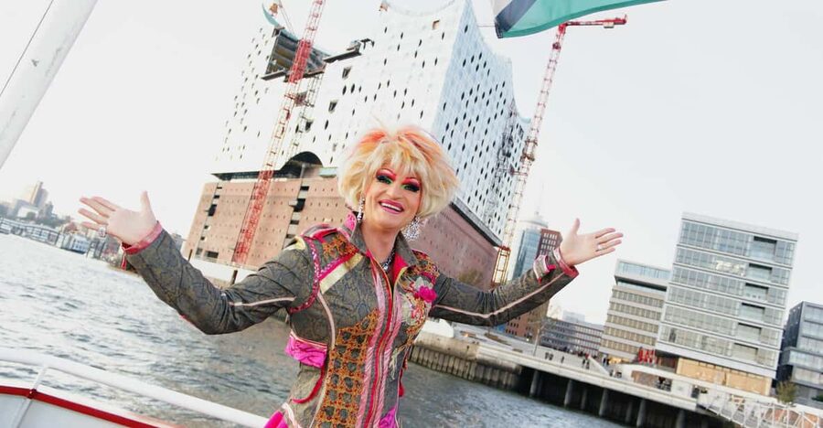 Hamburg: Party Harbor Cruise with Olivia Jones - Boarding Olivia Ahoi!