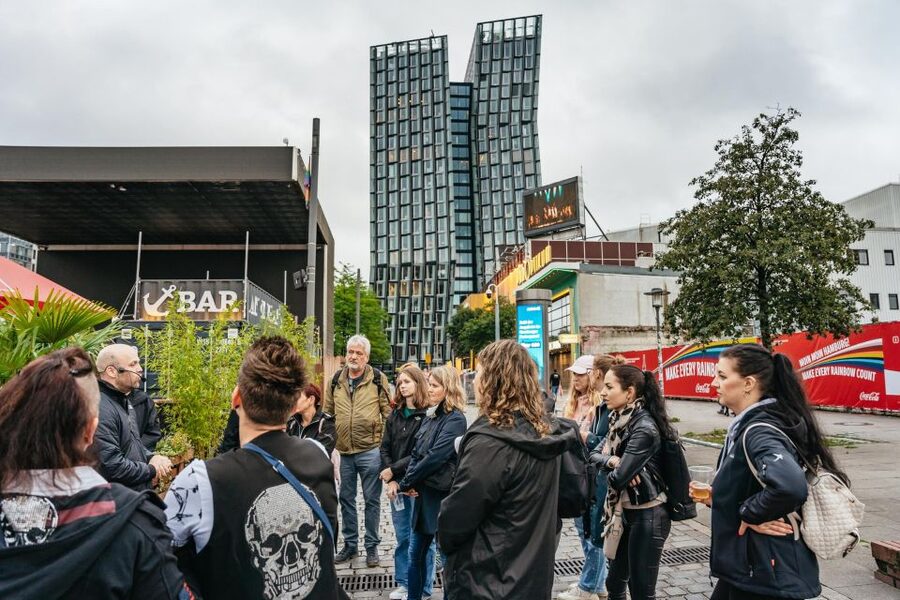 Hamburgs Highlights: Harbor Cruise & Reeperbahn Walking Tour - Why this pairing works in Hamburg