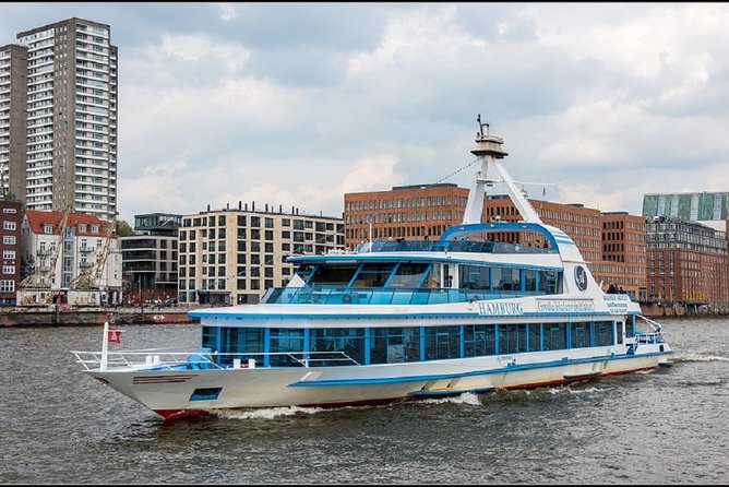 Harbor cruise on the beautiful Elbe - Is $29.96 a fair price?