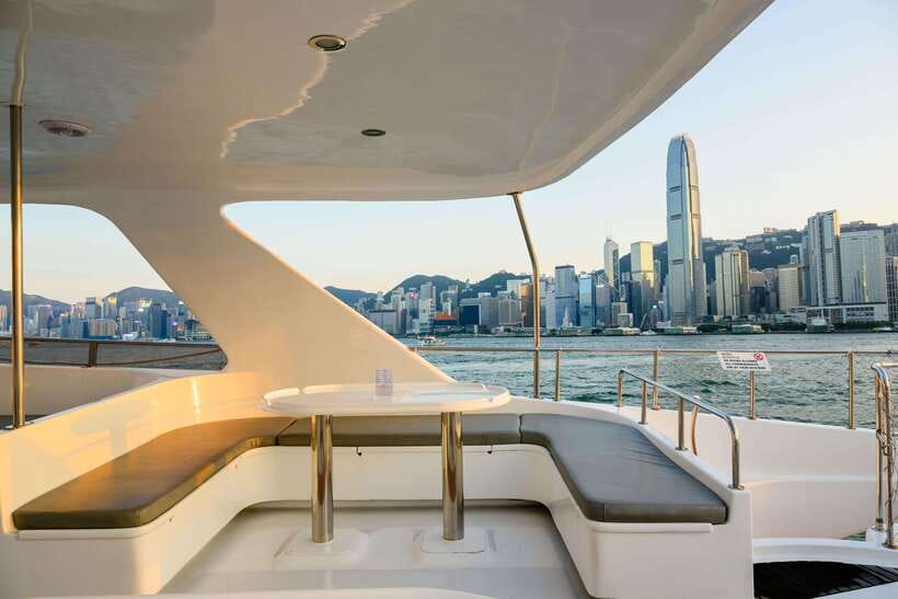 Hong Kong: Victoria Harbour Evening Cruise with Drinks - The 7:40 PM Symphony of Lights option