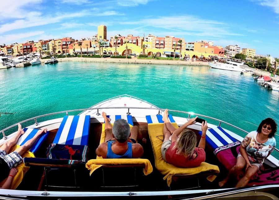 Hurghada: Luxury Orange Bay Cruise with Lunch and Pickup - The second snorkeling stop: why two swims help