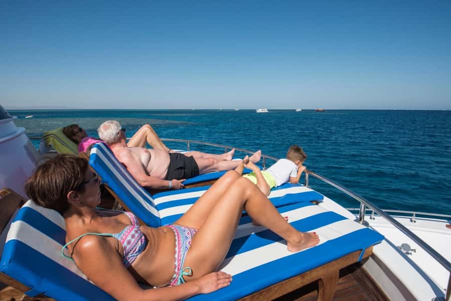 Hurghada: Luxury Orange Bay Cruise with Lunch and Pickup - The boat: comfort with a few limits