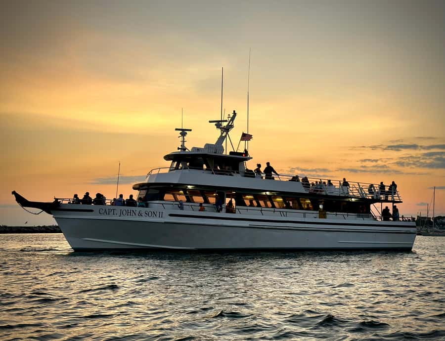 Hyannis: Hyannis Harbor Sunset Cruise - Leaving Hyannis Harbor Behind