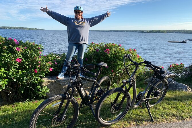 Joy Ride E-Bike Tour of Boothbay Harbor - Sprucewold and its historic summer setting