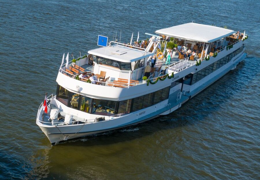 Linz: Harbor Cruise - Linz’s modern face from the water