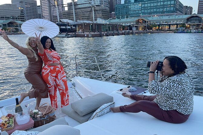 Luxury Catamaran Private Tour Baltimore Harbor - The National Aquarium after dark