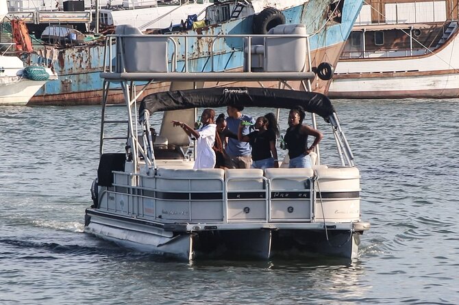 Luxury Harbour Ocean Boat Cruise - How much information will you get?