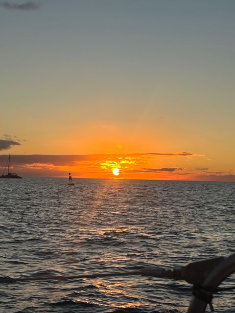Maalaea Harbor: Sunset Sail on a Charming Hawaiin Catamaran - The crew and the sense of place