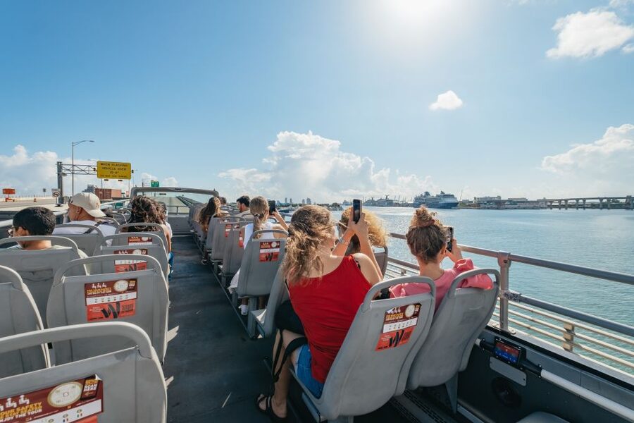 Miami: Half-Day Open-Top Bus Tour Plus Biscayne Bay Cruise - The change from bus to Biscayne Bay