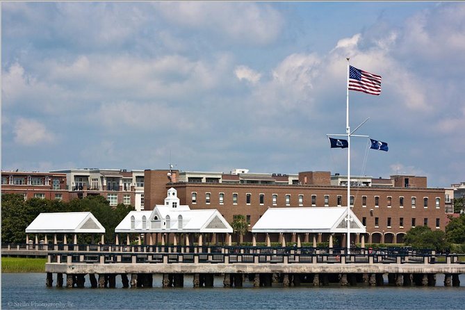 Myrtle Beach to Charleston with Horse & Carriage Ride, Harbor Cruise, Boone Hall - Charleston by horse-drawn carriage