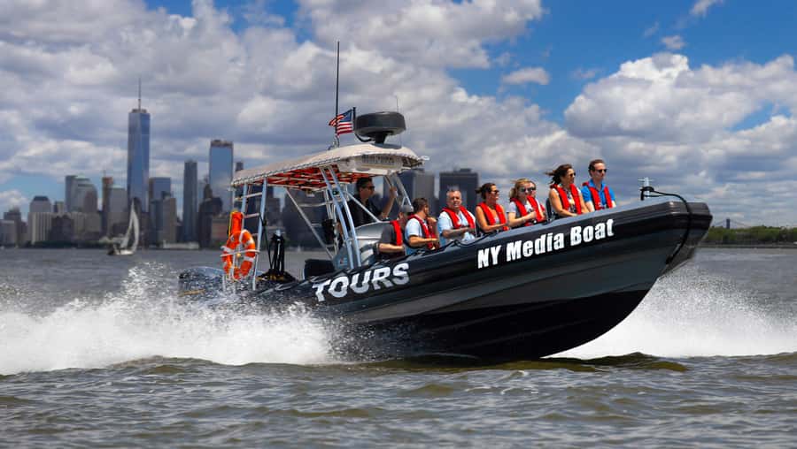 New York City: Harbor Speedboat Tour - Hudson River views of Lower and Midtown Manhattan
